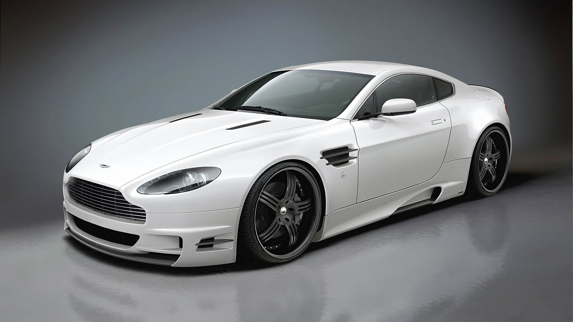 Aston Martin V8 Vantage Google Cover